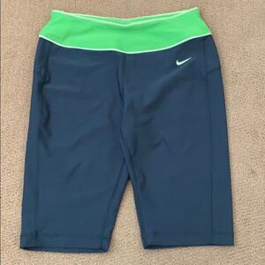 NIKE Bermuda workout shorts